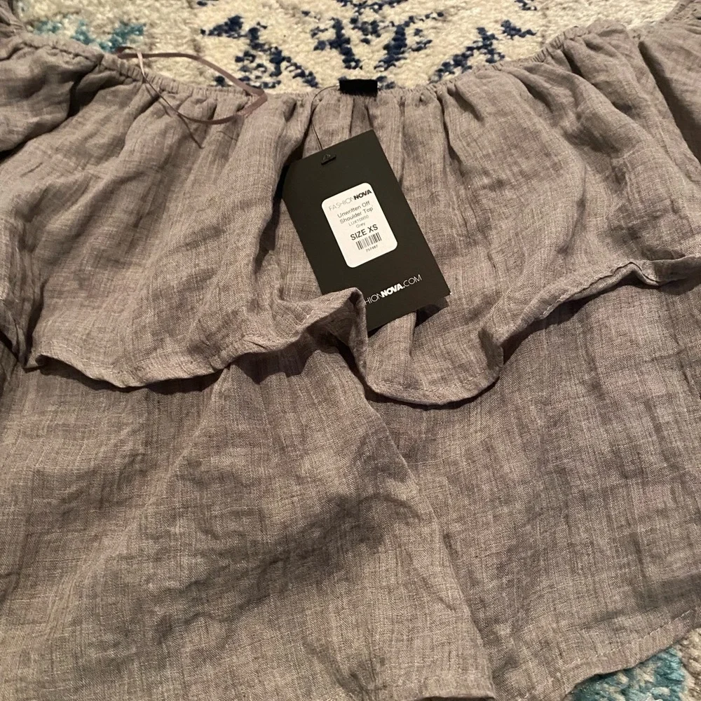 Ruffled crop top - Picture 2 of 4